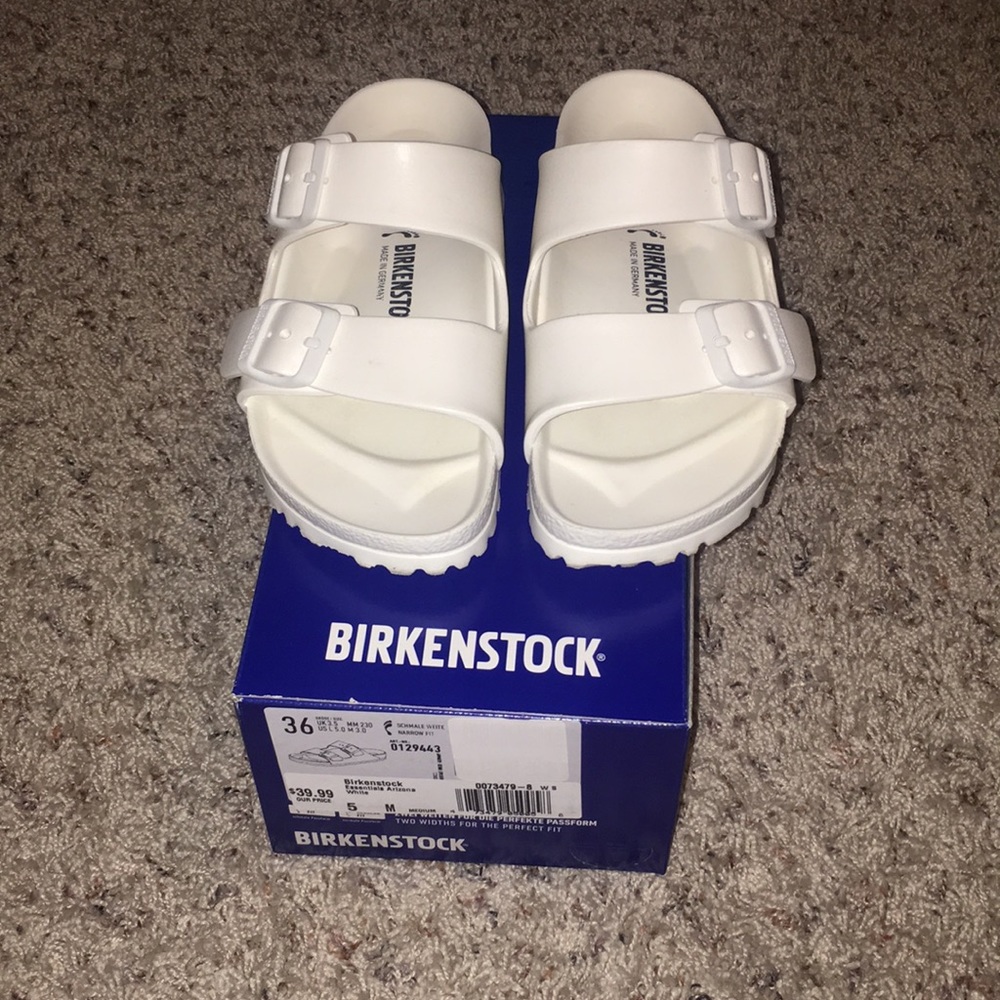 BIRKENSTOCKS 🖤🖤🖤